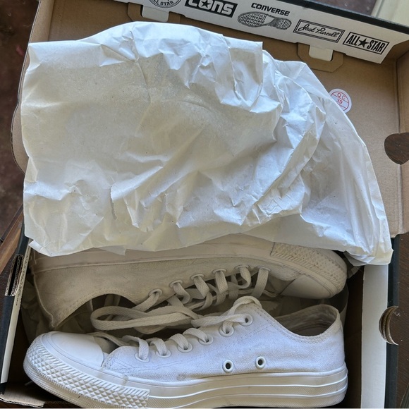 Converse - Picture 4 of 4